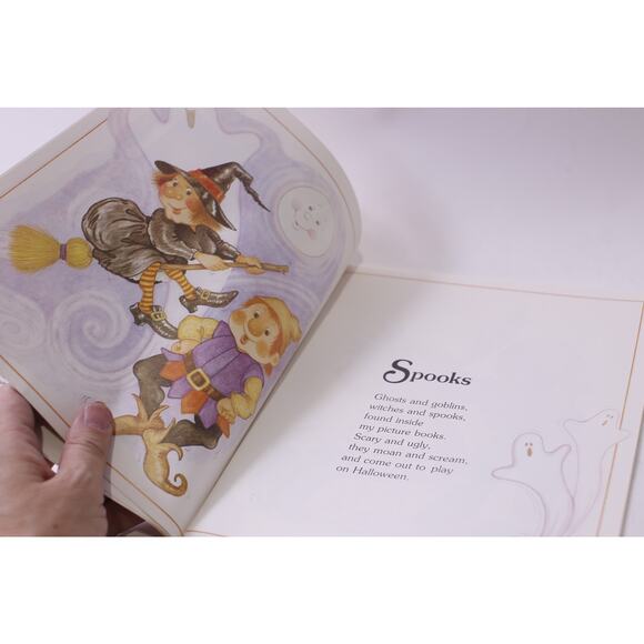 My First Halloween Book, 1984, Poetry, Softcover, Picture Book, ~ 250827-WH 556 - Picture 3 of 4